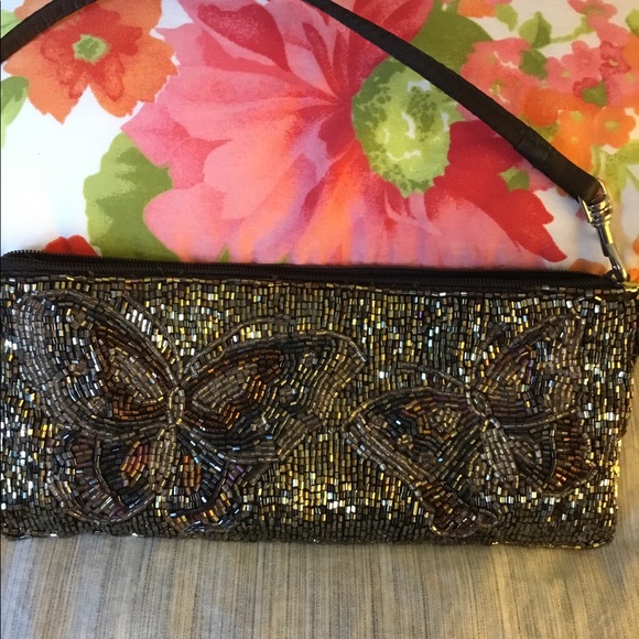 Liz Claiborne wristlet - Picture 4 of 4